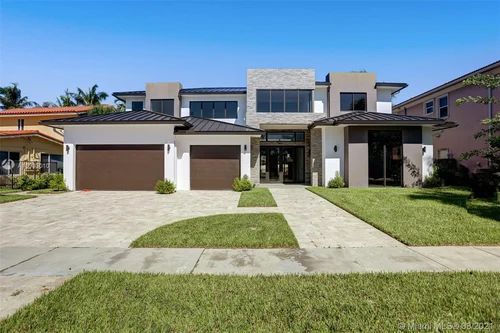 2511 NE 48th St, Lighthouse Point FL 33064