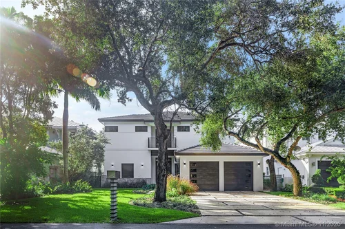 7240 SW 164 Te, Palmetto Bay FL 33157