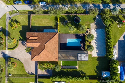 27615 SW 172nd Ave, Homestead FL 33031