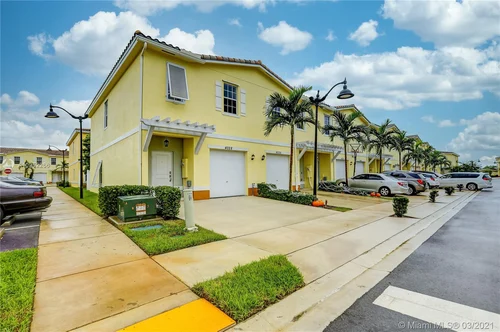 4028 NW 11th St, Lauderhill FL 33313