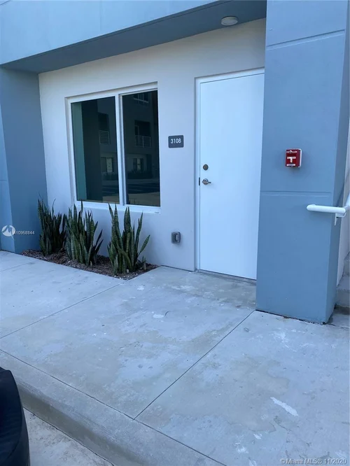 2535 NE 193 # 3108, Aventura FL 33180