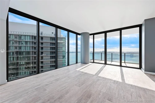 650 NE 32nd Ave, Miami FL 33125
