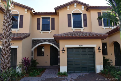 5452 NW 27th Ct, Margate FL 33063