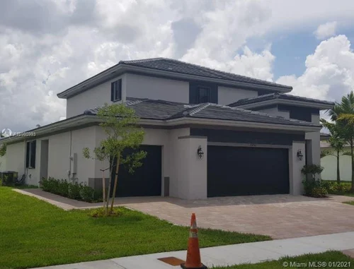 15752 SW 44th Ter, Miami FL 33185