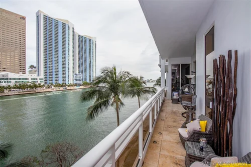 901 Brickell Key Blvd # 505, Miami FL 33131