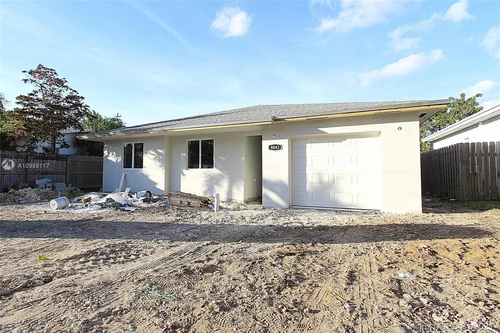 8843 SW 126th terr, Miami FL 33176