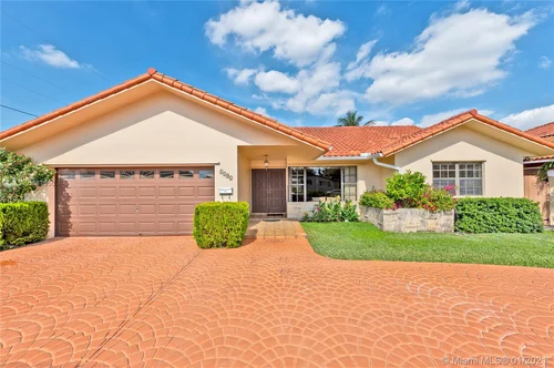 1291 Redbird Ave, Miami Springs FL 33166