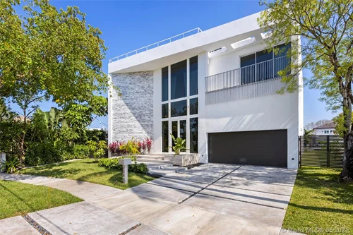 2080 S Hibiscus Dr, North Miami FL 33181