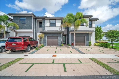 9077 NW 159th St # 9077, Miami Lakes FL 33018