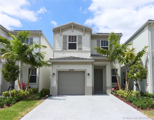 4835 NW 48th Ter, Tamarac FL 33319