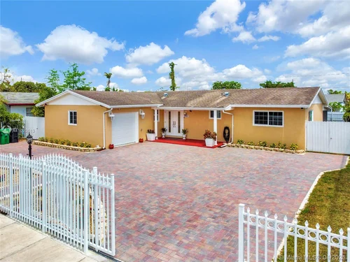 20301 SW 116th Ave, Miami FL 33189