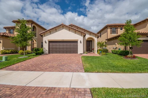 5101 NW 51st Ter, Tamarac FL 33319