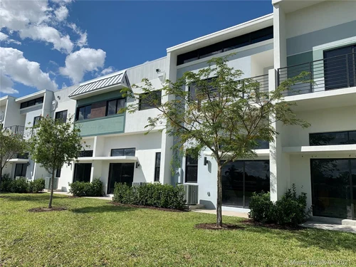 4368 NW 8th Ct # 4368, Plantation FL 33317