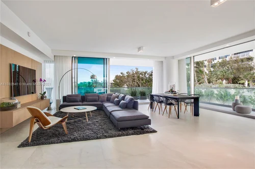 10203 Collins Ave # 211, Bal Harbour FL 33154