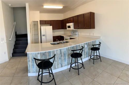 260 NW 109 AVE # 212, Sweetwater FL 33172