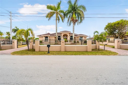 195 NW 130th Ave, Miami FL 33182