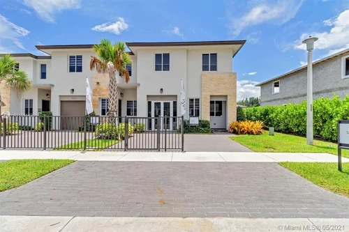 1611 Pioneer Way, Royal Palm Beach FL 33411
