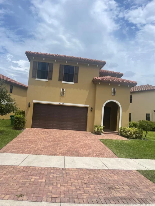 4701 NW 48th Ln, Tamarac FL 33319
