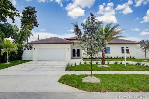10751 SW 43rd Ter, Miami FL 33165
