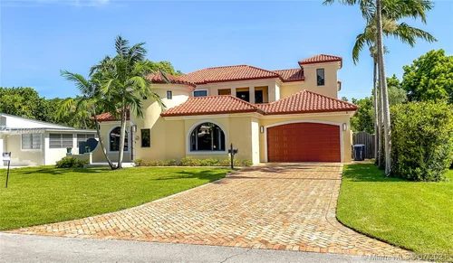 650 Raven Ave, Miami Springs FL 33166