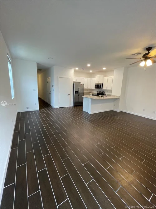 1125 NW 40th Way, Lauderhill FL 33313