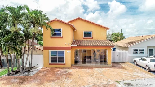 11504 SW 7th St, Sweetwater FL 33174