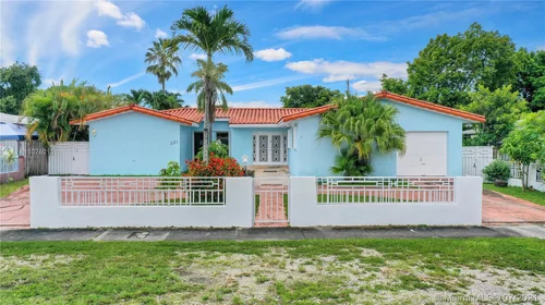 331 East Dr, Miami Springs FL 33166