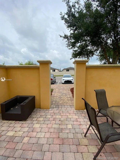 2556 Bella Vista Dr # 2556, Davenport FL 33897