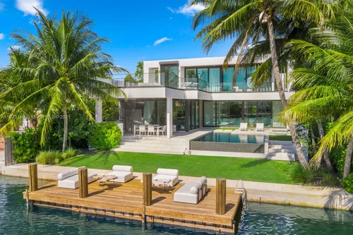 1413 Biscaya Dr, Surfside FL 33154