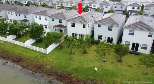 4732 NW 48th Ter, Tamarac FL 33319