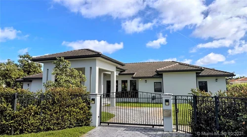 525 SW 87th Ave, Miami FL 33174