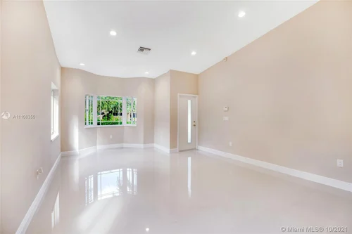 583 Palmetto Dr, Miami Springs FL 33166