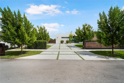 2901 SW 98th Ave, Miami FL 33165