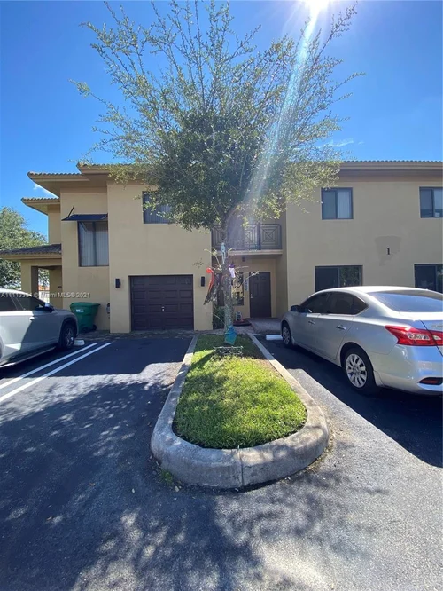 11115 W Okeechobee Rd # 103, Hialeah Gardens FL 33018