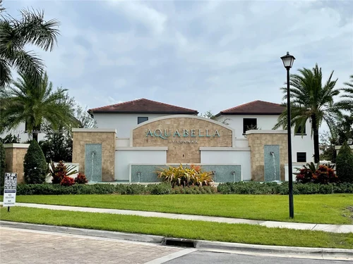 10830 W 33rd Ct, Hialeah FL 33018