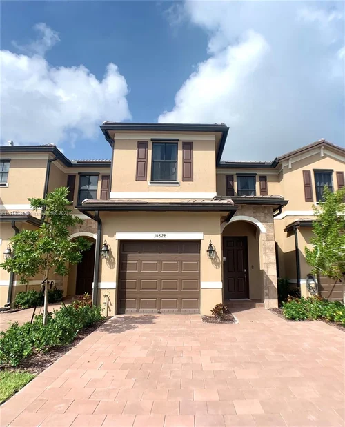 10828 W 33rd Ln # 10828, Hialeah FL 33018