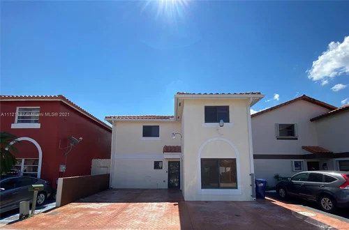 11542 SW 6th St, Sweetwater FL 33174