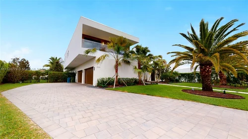 16549 Botaniko Dr N, Weston FL 33326