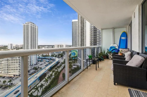 1850 S Ocean Dr # 1808, Hallandale Beach FL 33009