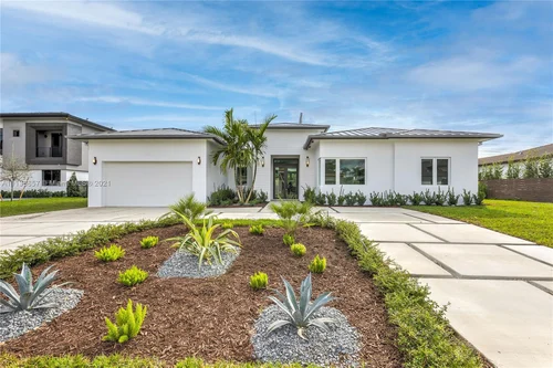 10370 SW SW 131 TERR, Miami FL 33176