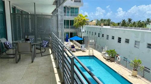 1437 Collins Ave # 303, Miami Beach FL 33139