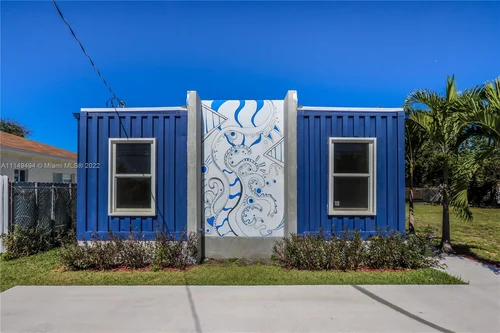 2757 NW 50 St, Miami FL 33142