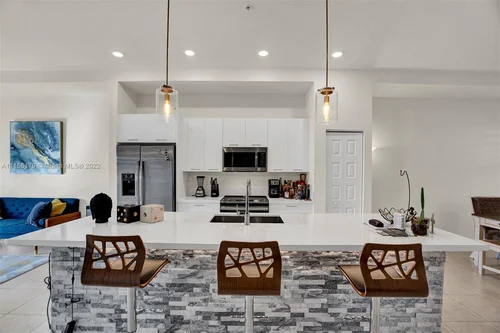 8045 NW 104 Ave # 33, Doral FL 33178