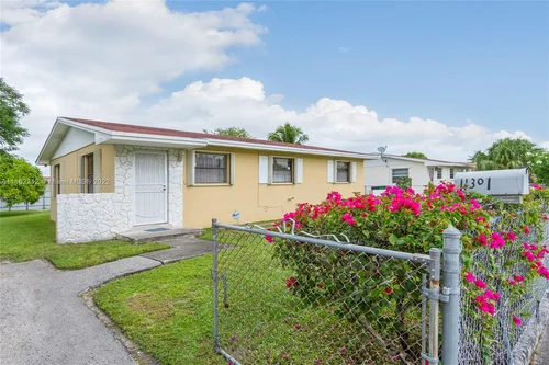 11301 SW 203rd Ter, Miami FL 33189