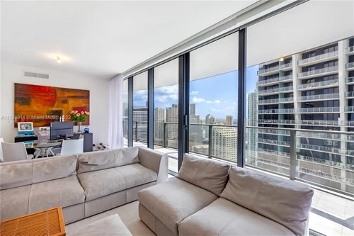 1000 Brickell Plz # 4309, Miami FL 33131