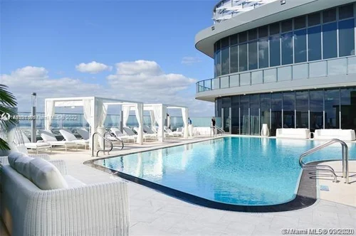 1000 Brickell Plz # 4712, Miami FL 33131