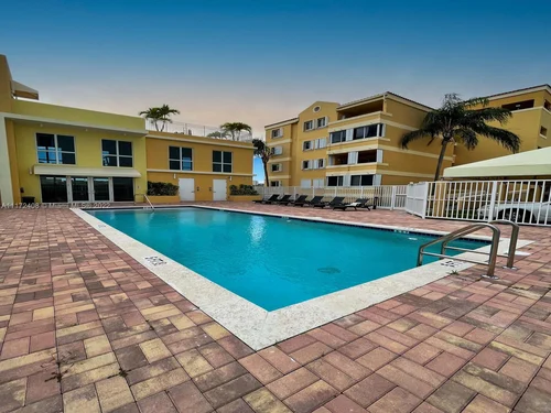 269 NW 7th St # 122, Miami FL 33136