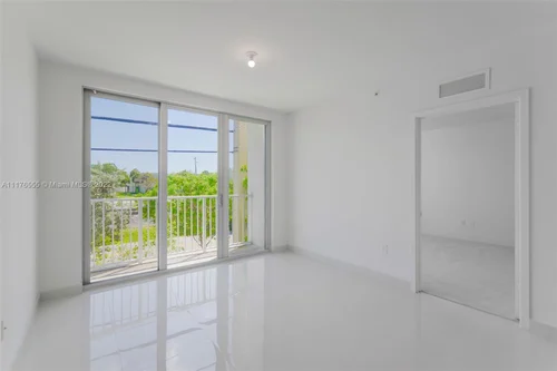 2651 NE 212th Ter # 205, Miami FL 33180