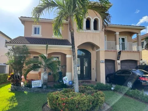 684 NW 127th Ave, Miami FL 33182