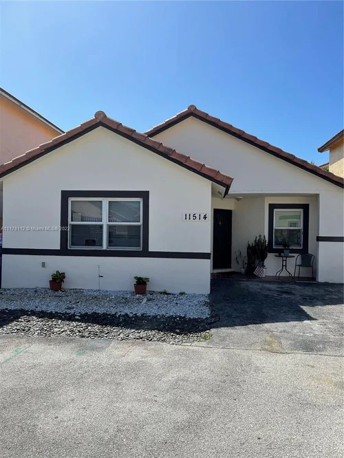 11514 SW 6th Ter, Sweetwater FL 33174